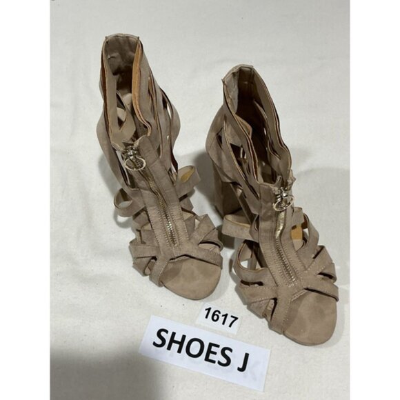 Woman’s Charlotte Russe Gladiater Strappy Ankle Sandal Tan Faux Suede 7 - Picture 1 of 9